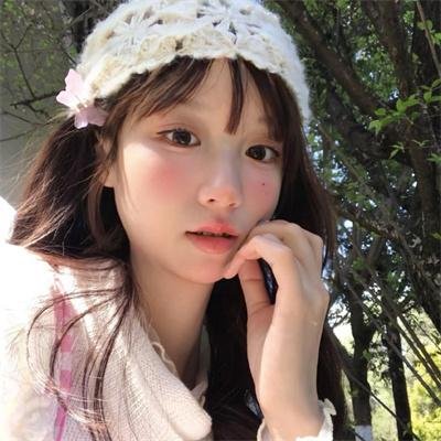 玉湖裸女